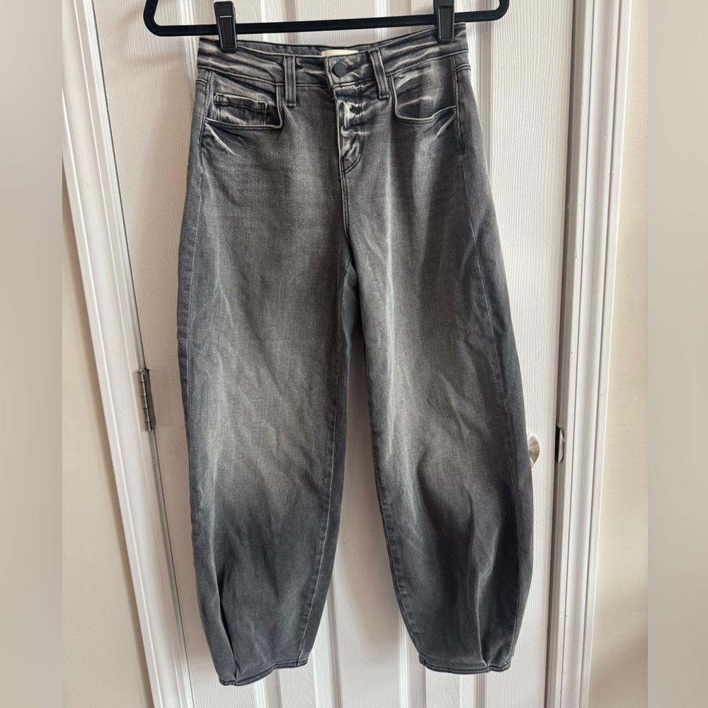 L'AGENCE Krista High-Rise Tapered Barrel Leg Jeans Gray Size 23 - Picture 3 of 7